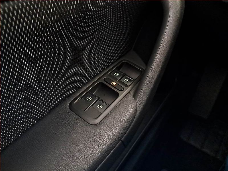 Škoda Yeti (2012) Ambition 2.0 TDI, 4X4 - fotka 16 z 17