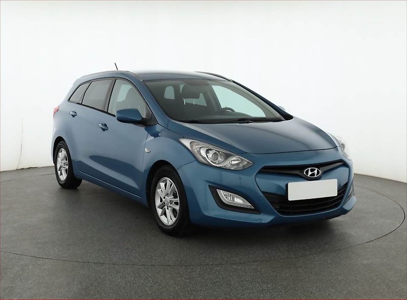 Hyundai i30 (2015) 1.6 MPI, Tempomat - fotografie inzerátu