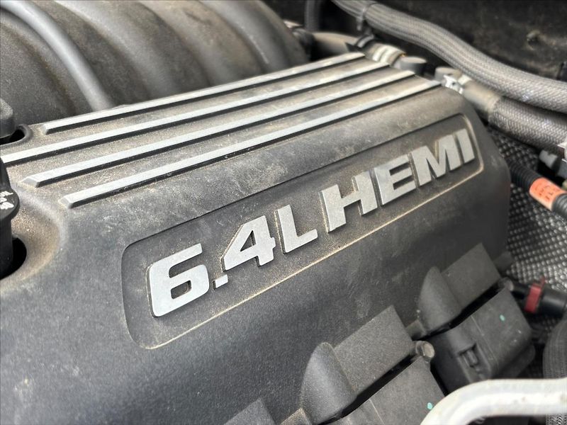Jeep Grand Cherokee 6,4 SRT  6,4 V8 Hemi - fotka 14 z 30