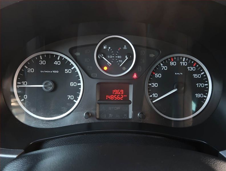 Citroën Berlingo (2016) XTR 1.6 HDi, 5Míst, ČR - fotka 11 z 19