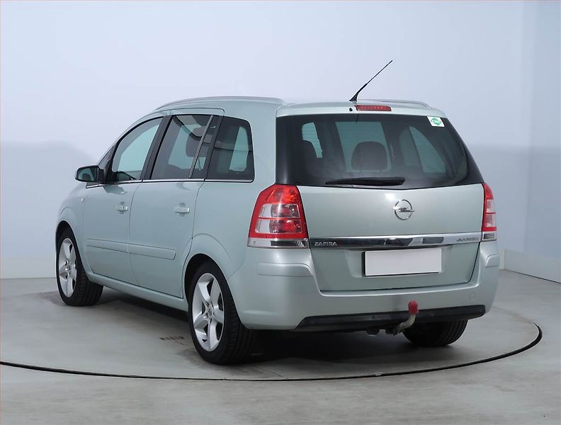 Opel Zafira (2009) 1.6 CNG Turbo, 7 míst - fotka 4 z 18