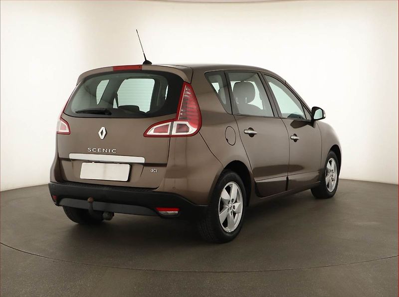 Renault Scénic (2009) 1.9 dCi, po STK, Tažné - fotka 5 z 14