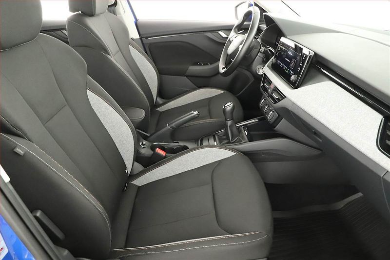 Škoda Kamiq (2025) Selection 1.0 TSI - fotka 7 z 16