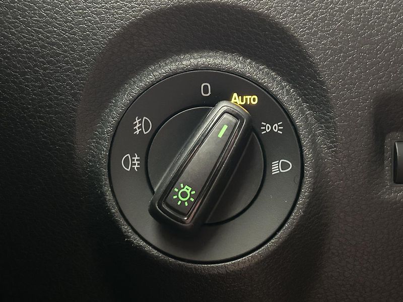 Škoda Fabia 1.0 TSI Ambition - fotka 18 z 24