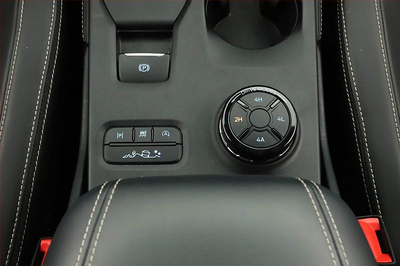 Ford Ranger (2025) 3.0 EcoBlue e-4WD, PLATINUM - fotka 13 z 20