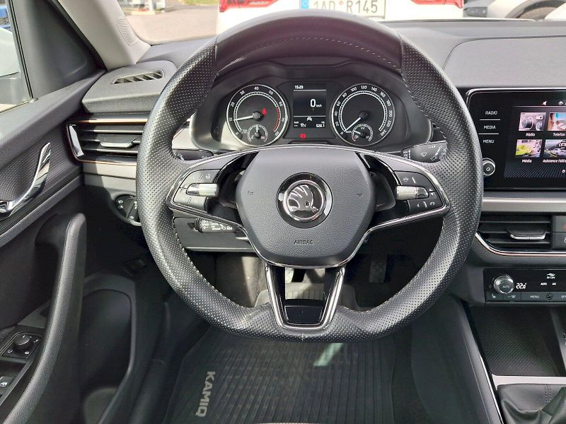 Škoda Kamiq (2022) Style 1,5TSi 110kW - fotka 16 z 35