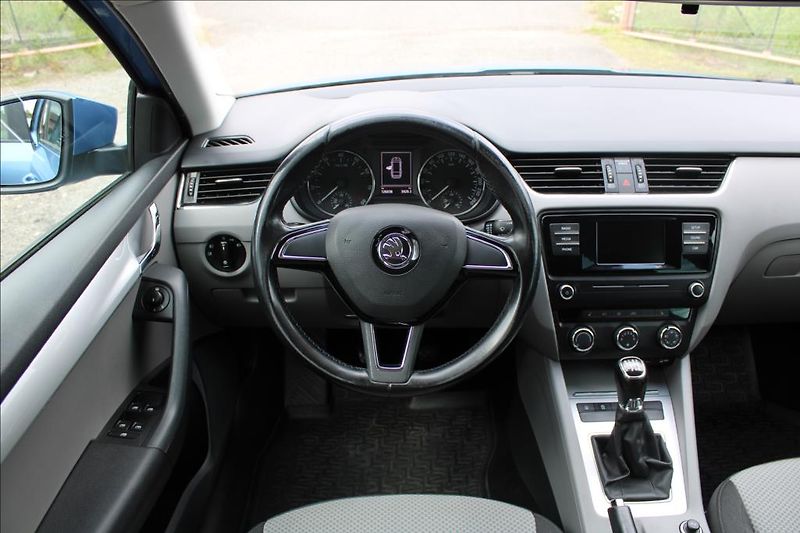 Škoda Octavia 1,4 TSi  1.maj., ČR, CNG, TOP - fotka 12 z 25