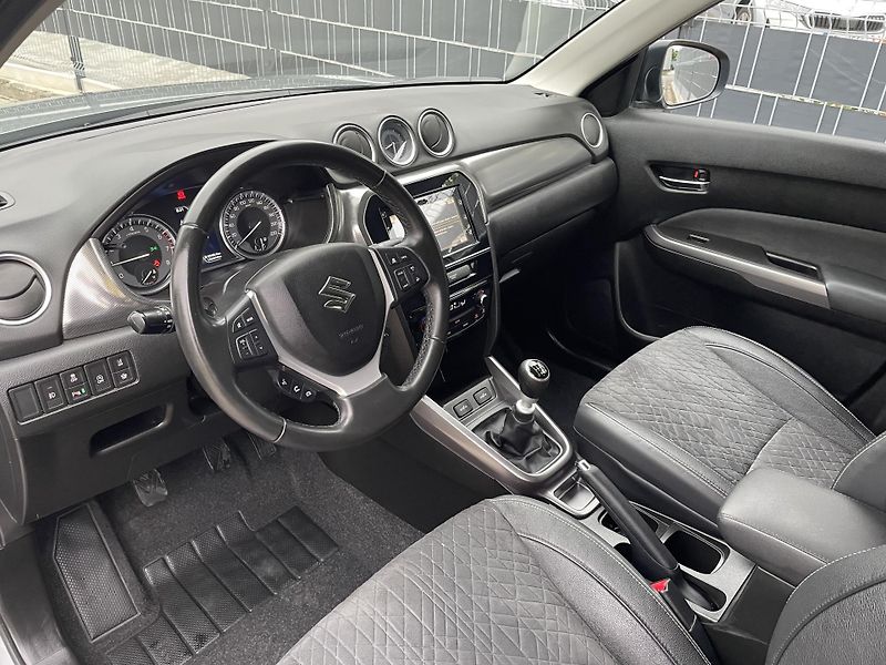 Suzuki Vitara (2020) 1.4 BoosterJet 103 kW LIMITED - fotka 10 z 33
