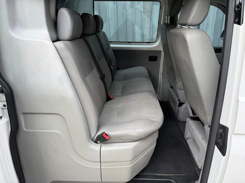 Volkswagen Transporter 2,0 TDi * + sada pneu  - fotka 14 z 21