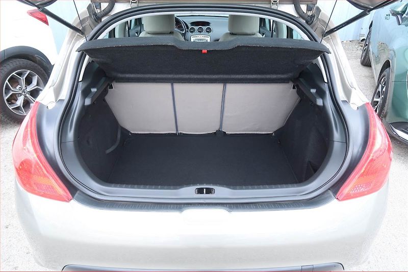 Peugeot 308 (2012) 1.6 VTi, Serv.kniha, po STK - fotka 13 z 17