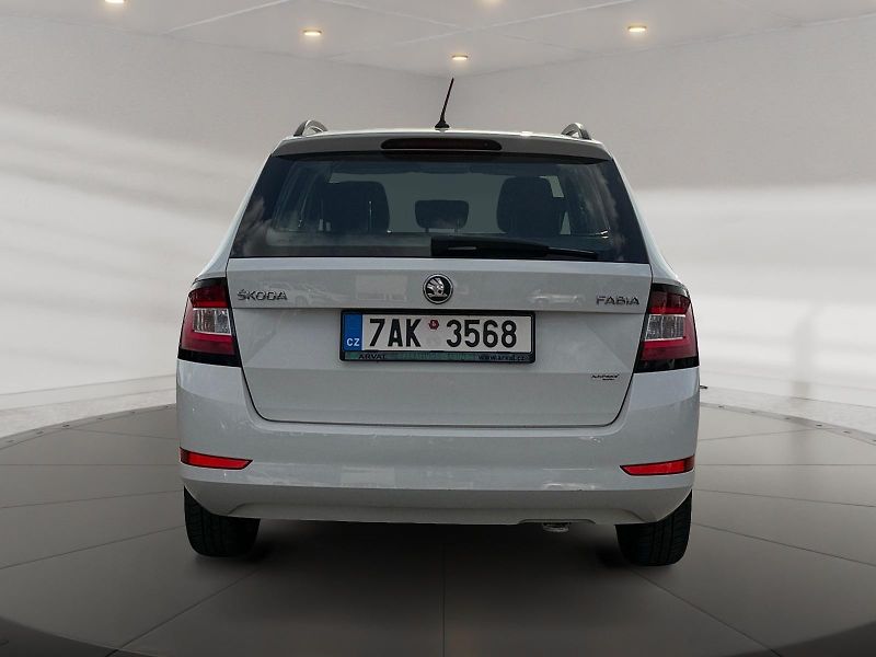 Škoda Fabia (2019) AMBITION 1.0TSI 70kW CZ DPH - fotka 5 z 11