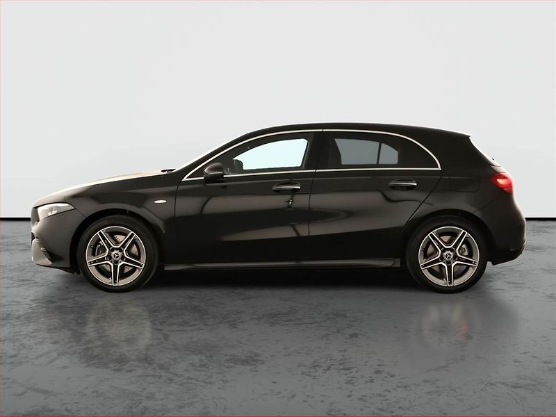 Mercedes-Benz Třídy A (2025) A 250 e, AMG Line, Navigace - fotka 3 z 24