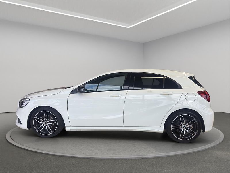 Mercedes-Benz Třídy A (2017) A 200 AMG Line - fotka 8 z 23