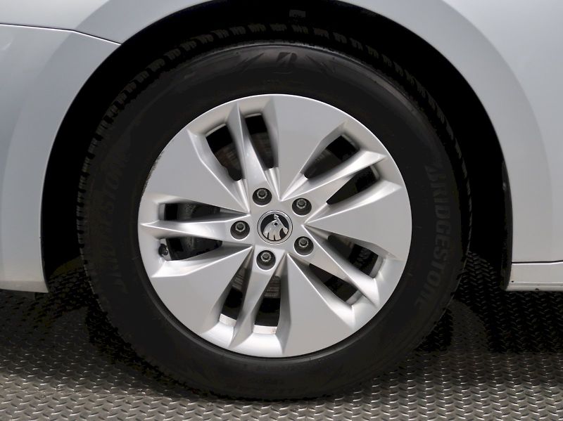 Škoda Octavia (2022) AMB TSI 81kW CZ DPH - fotka 12 z 34