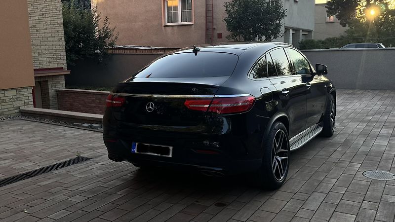 Mercedes-Benz GLE (2019) 43 AMG - fotka 4 z 12