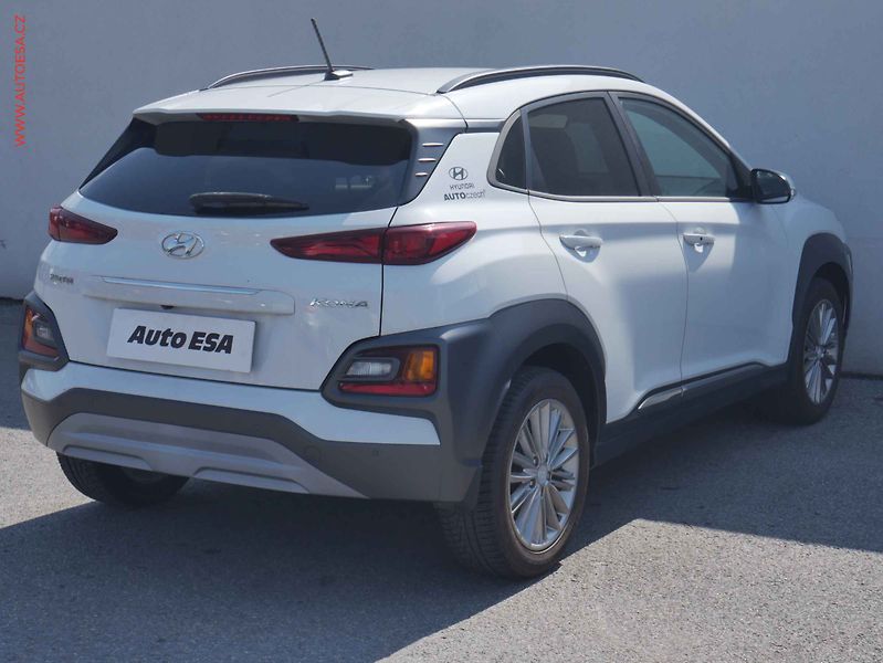 Hyundai Kona (2018) 1.0T-GDi, 1.maj,ČR, Navigace - fotka 4 z 16
