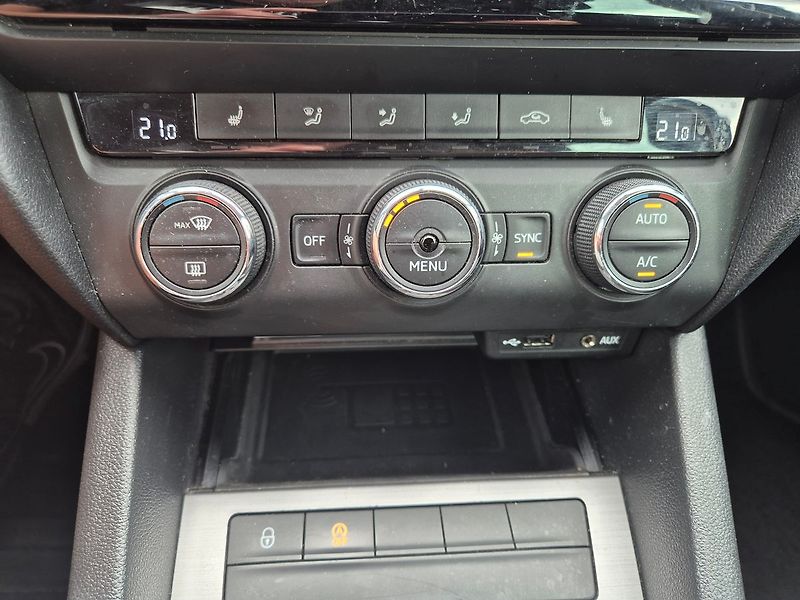 Škoda Octavia 1,6 TDI DSG 81kW, serviska - fotka 21 z 21