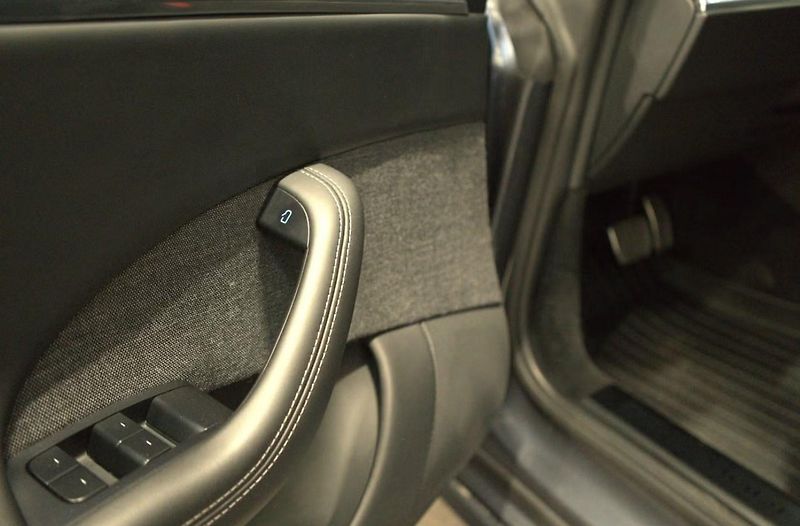 Tesla Model S LR AWD Tažné Panorama Kam Yoke - fotka 15 z 16