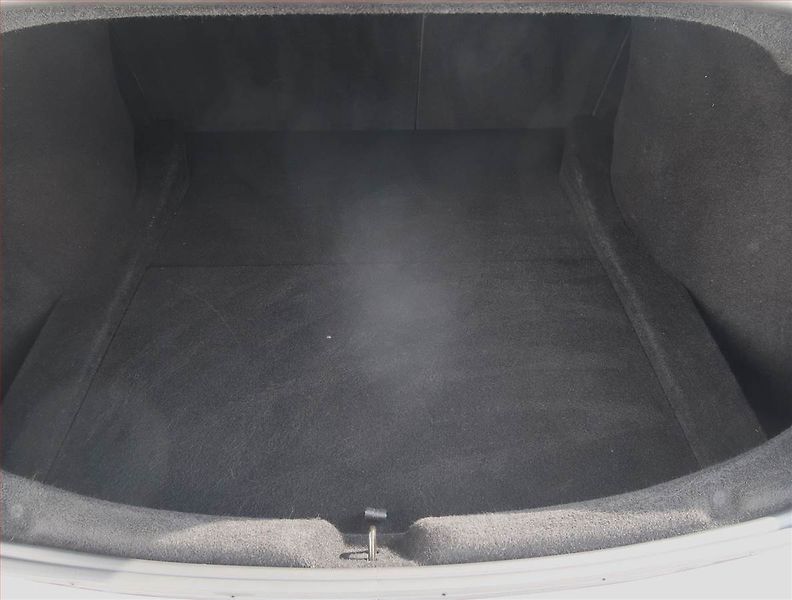 Tesla Model 3 (2024) Standard Range 60kWh - fotka 14 z 25
