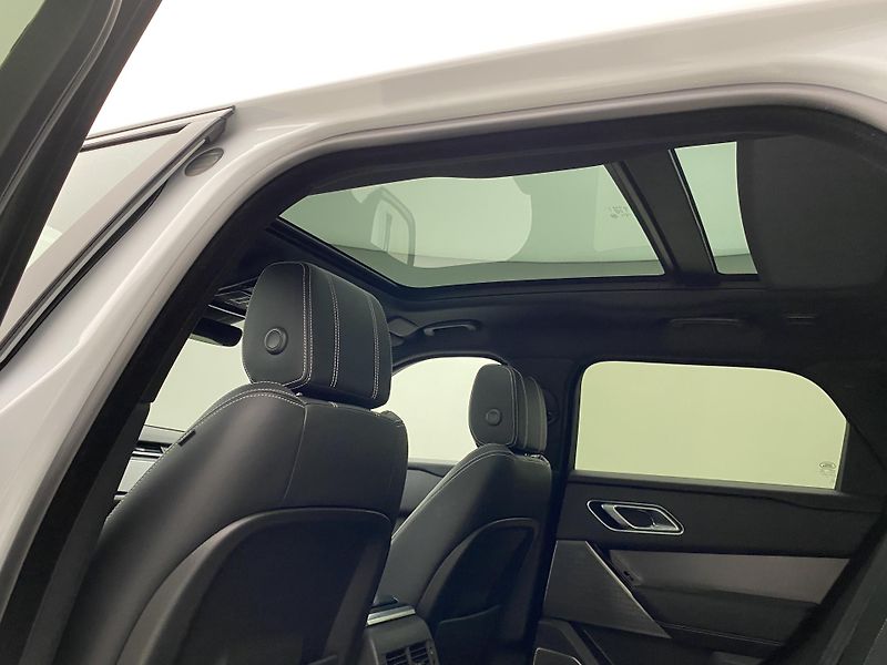 Land Rover Range Rover Velar D200 SE AWD AUT REZERVACE - fotka 29 z 47