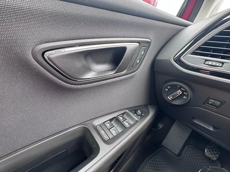 Seat Leon (2015) 1,2 TSI 81 KW 2. MAJ STK - fotka 24 z 50
