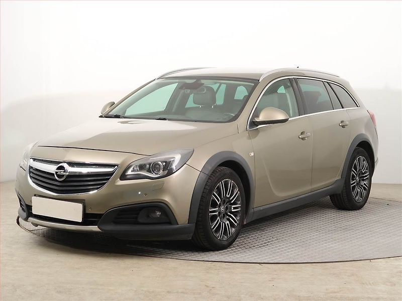 Opel Insignia (2014) 2.0 CDTI, 4X4, Automat, Navi - fotka 2 z 16