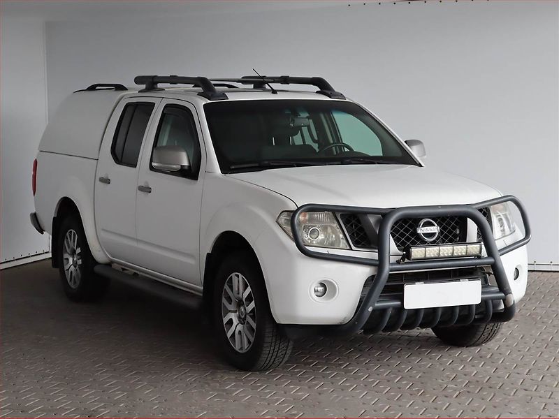 Nissan Navara (2015) 2.5 D, 4X4, Serv.kniha, Navi - fotografie inzerátu