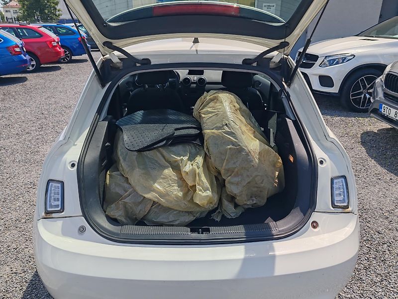 Audi A1 1.2 TFSI - fotka 7 z 18