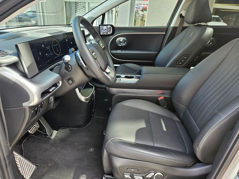 Hyundai Ostatní 110.3 kWh 314kW, 4x4, 1.maj. - fotka 12 z 62