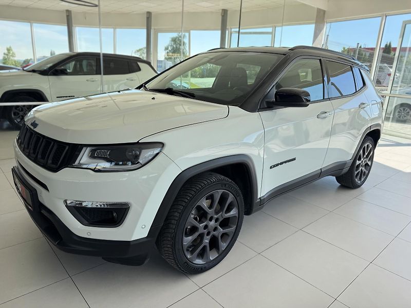 Jeep Compass S 4xe 1,3T 177kW*REZERVACE! - fotka 2 z 37