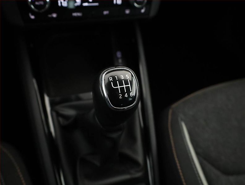 Škoda Scala (2023) Style 1.0 TSI, Serv.kniha - fotka 13 z 21