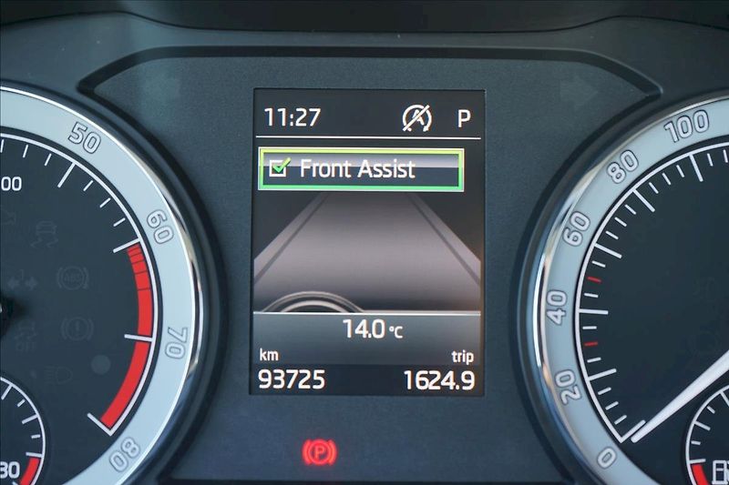 Škoda Karoq (2017) TSI 110 kW Ambition DSG - tažn - fotka 12 z 26