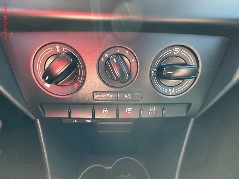 Škoda Rapid (2016) 1.4 TDi, servis.kniha - fotka 14 z 15