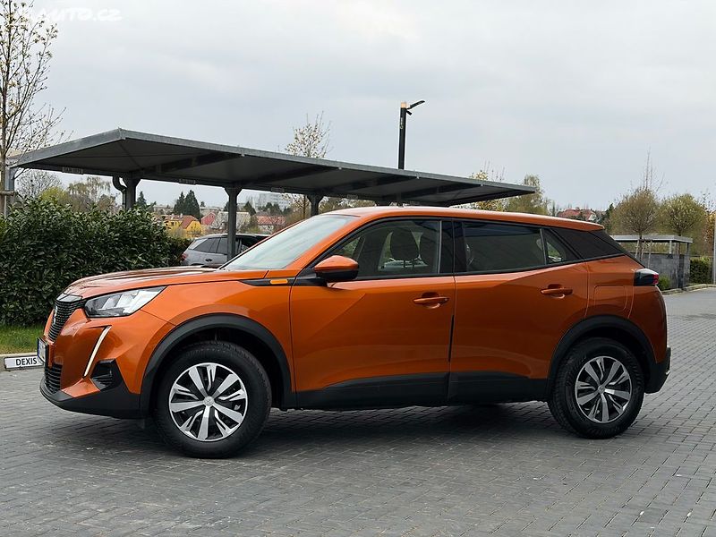 Peugeot 2008 1.2 PureTech 74 kW / tažné - fotka 2 z 21