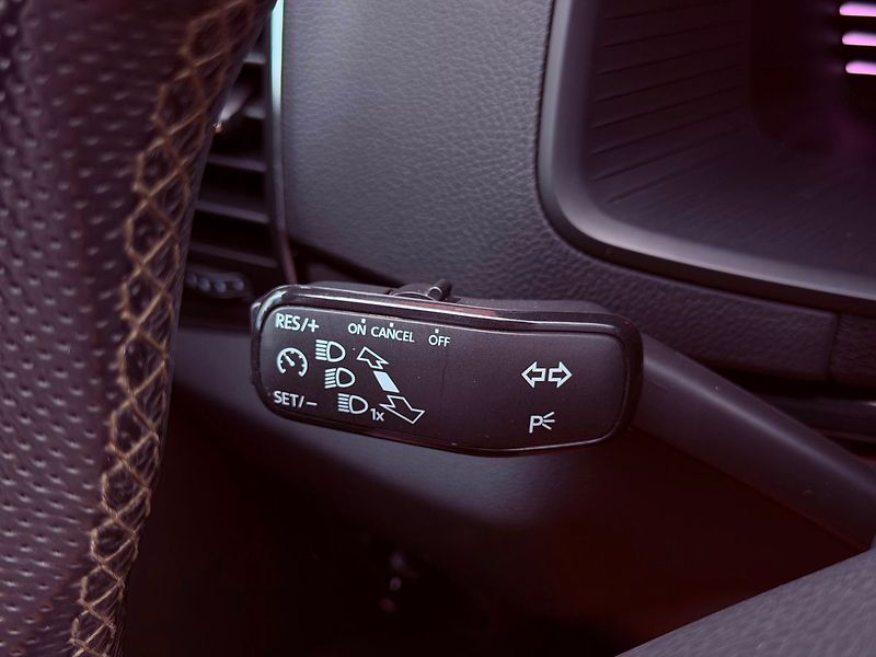 Škoda Karoq 1.5 TSi Sportline 4x4 DSG, ČR - fotka 29 z 34