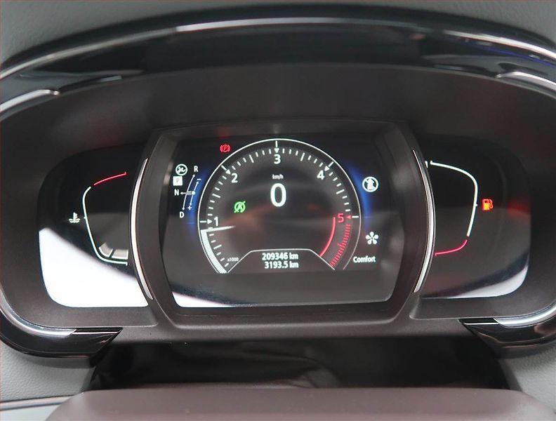 Renault Espace (2016) 1.6 dCi, Automat, 7 míst - fotka 11 z 15