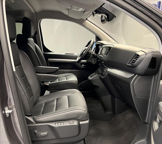 Toyota ProAce Verso EV AT VIP L2 - fotka 7 z 15