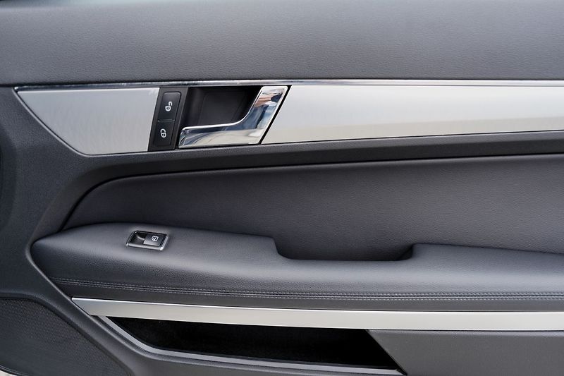 Mercedes-Benz Třídy E E 350 CDI, cabrio,automat,kůže - fotka 25 z 45