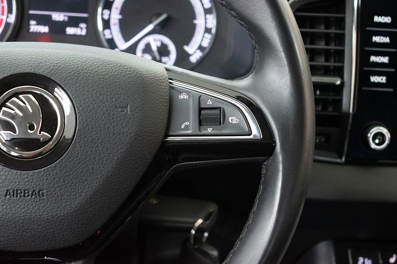 Škoda Karoq 1.5 TSI TAŽNÉ*KAMERA*ČR* - fotka 18 z 34