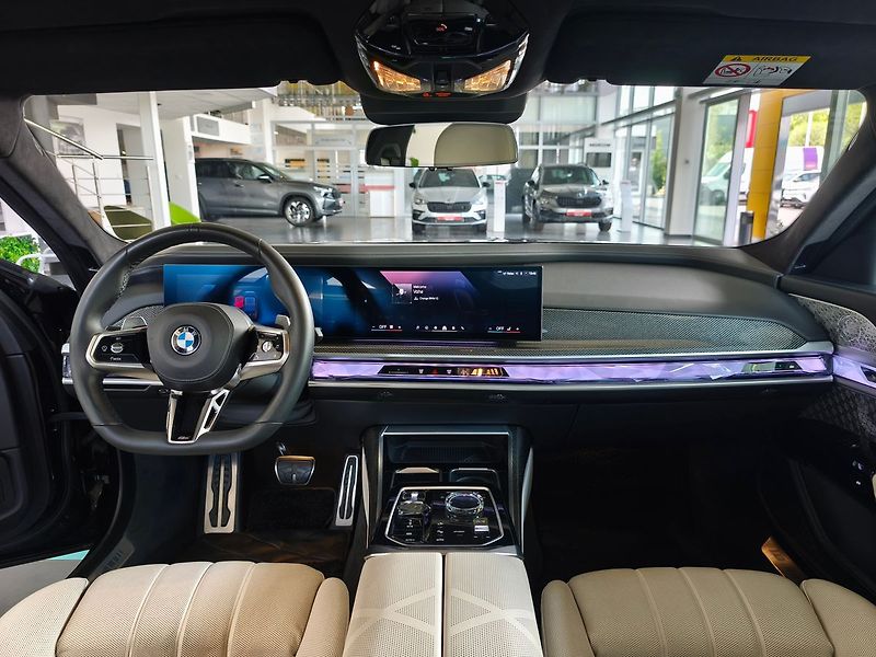 BMW Řada 7 M Sport Pro*Bowers&Wilkins Dia - fotka 11 z 22