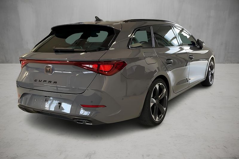 Cupra Leon 2.0TSI DSG 140kW DPH TZ 1.Maj - fotka 2 z 4