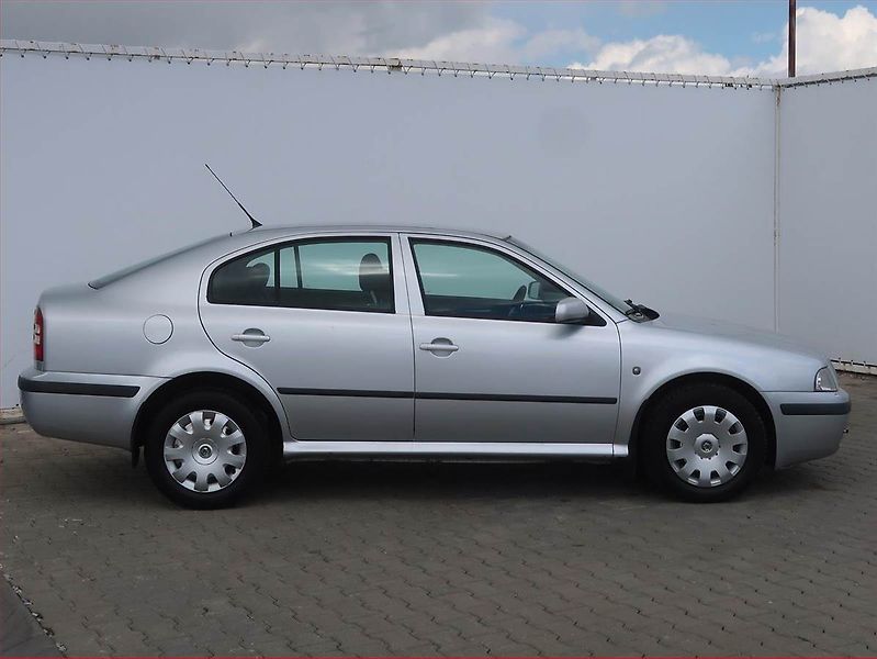 Škoda Octavia (2008) 1.9 TDI , po STK, Tažné - fotka 6 z 13