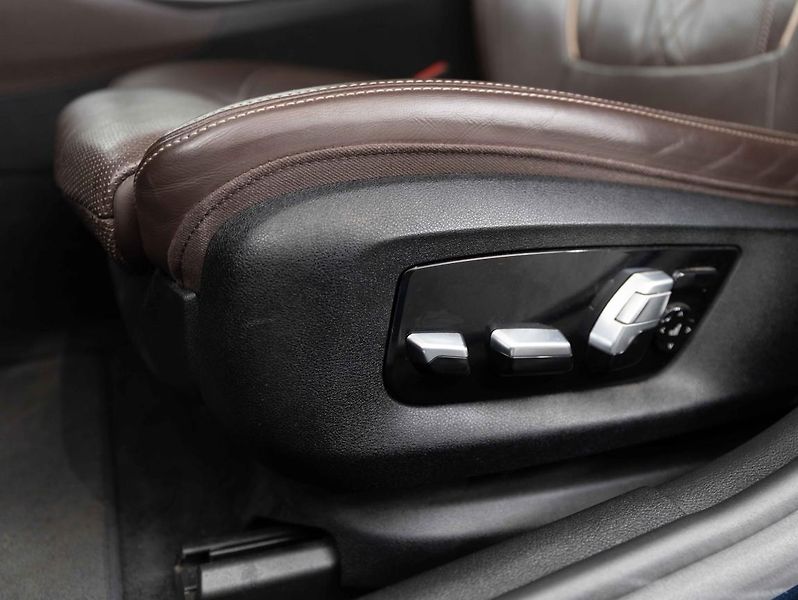 BMW Řada 5 540d xDrive Limousine - fotka 20 z 21