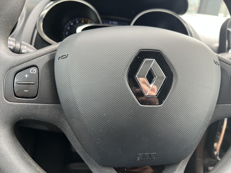 Renault Clio 1.2i 16v NAVI KLIMA PŮVOD ČR - fotka 13 z 39