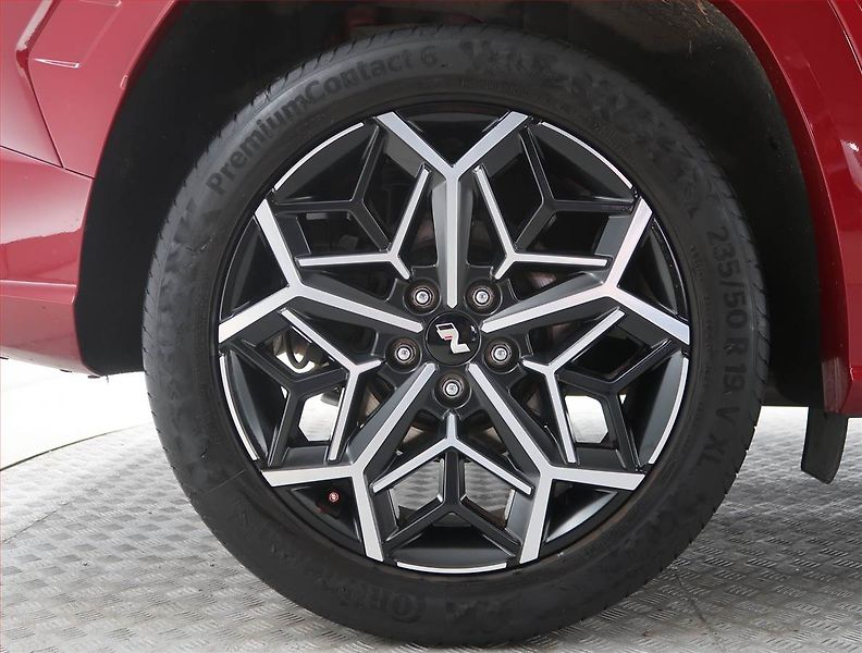 Hyundai Tucson (2022) 1.6 T-GDI - fotka 14 z 20
