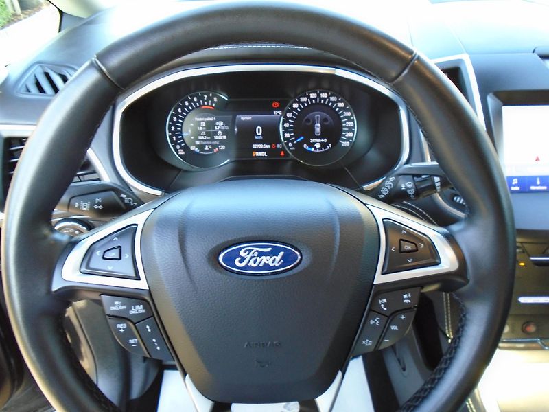 Ford Galaxy 2.5 Duratec FHEV Vignale 7Míst - fotka 22 z 47