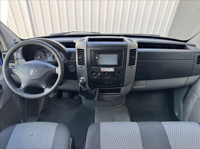Volkswagen Crafter 2,0 TDI 100kW L2H1 tažné - fotka 31 z 50