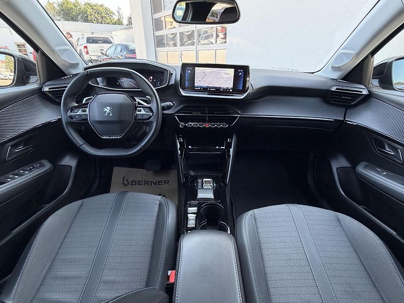 Peugeot 208 ACTIVE PACK 1.2 PureTech 100 S - fotka 9 z 31
