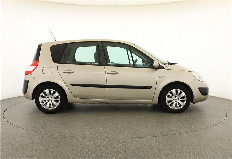 Renault Scénic (2006) 1.6 16V, nová STK - fotka 6 z 15