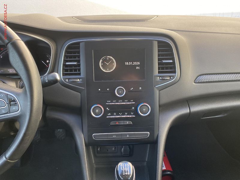 Renault Mégane (2020) 1.3 TCe, TZ, navi, kamera - fotka 12 z 17